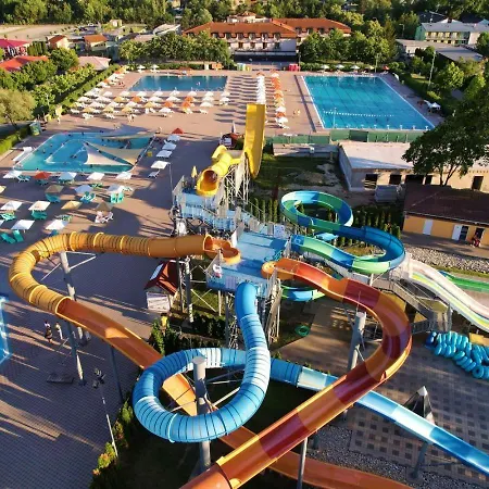 别墅 Valentina Štúrovo